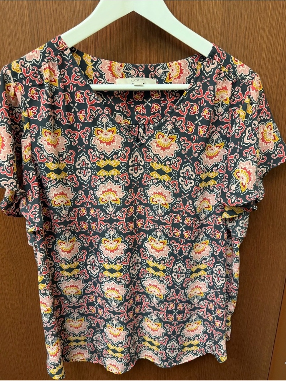 LOFT Gray Floral-Pattern Short Sleeve Blouse